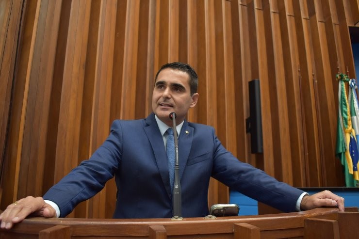 Herculano Borges se despede dos parlamentares e funcionários da ALEMS