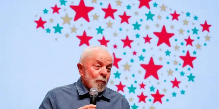 Lula acelera liberação de “Emendas pix” para impulsionar aliados antes das eleições