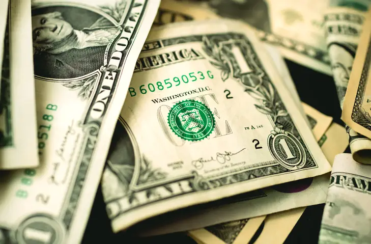 Dólar dispara para R$ 5,65 após críticas de Lula ao Banco Central