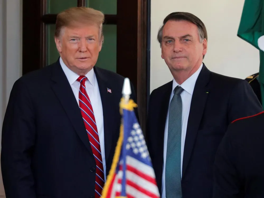 Bolsonaro expressa solidariedade a Trump após atentado em comício nos EUA