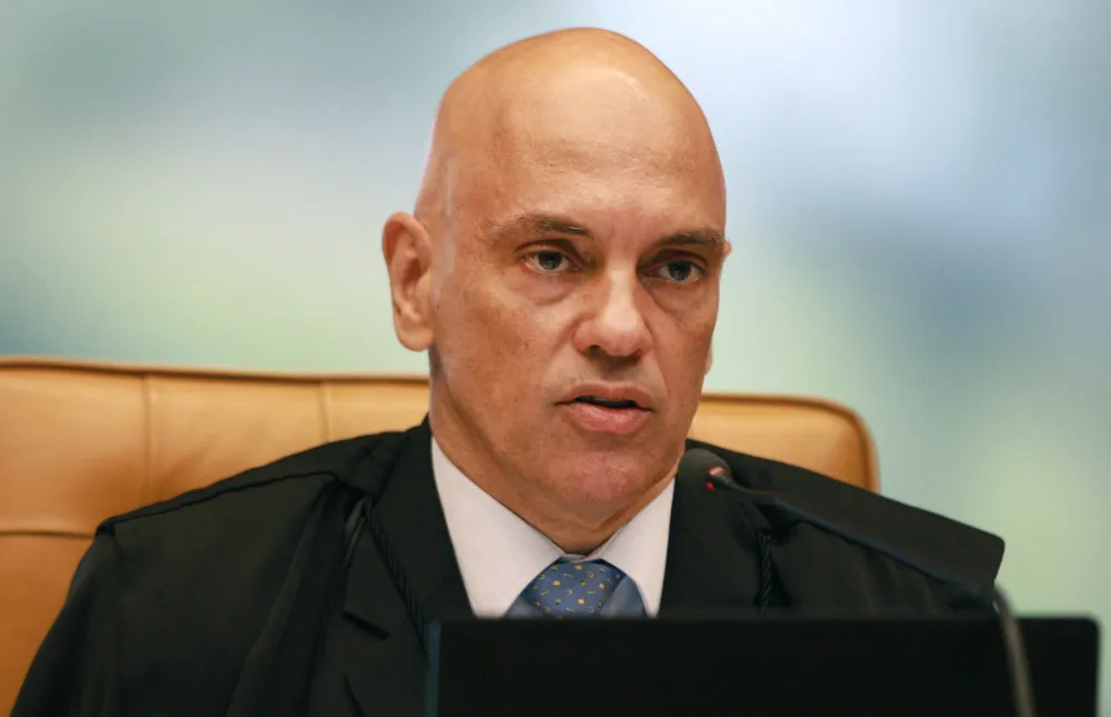 Moraes intima PGR sobre restrição ao aborto legal após 22 semanas