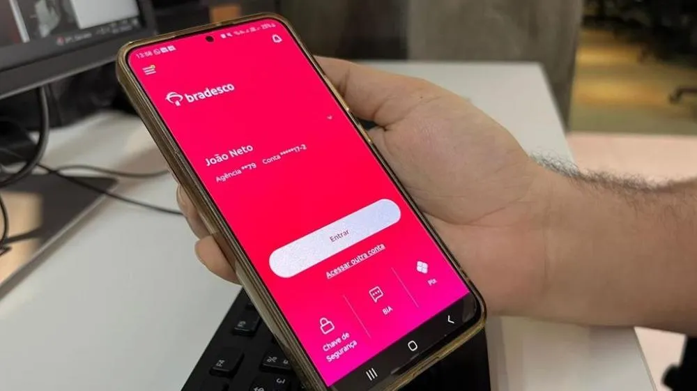 Apagão cibernético global paralisa serviços essenciais e afeta apps de bancos no Brasil