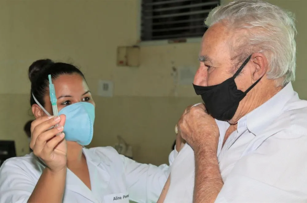 Prefeitura de Campo Grande intensifica campanha de vacinação com plantão em pontos itinerantes