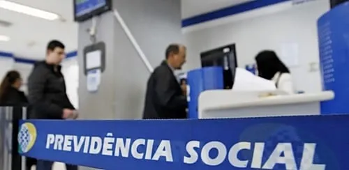 Governo Lula suspende 57.700 beneficiários do INSS e planeja revisão abrangente dos benefícios