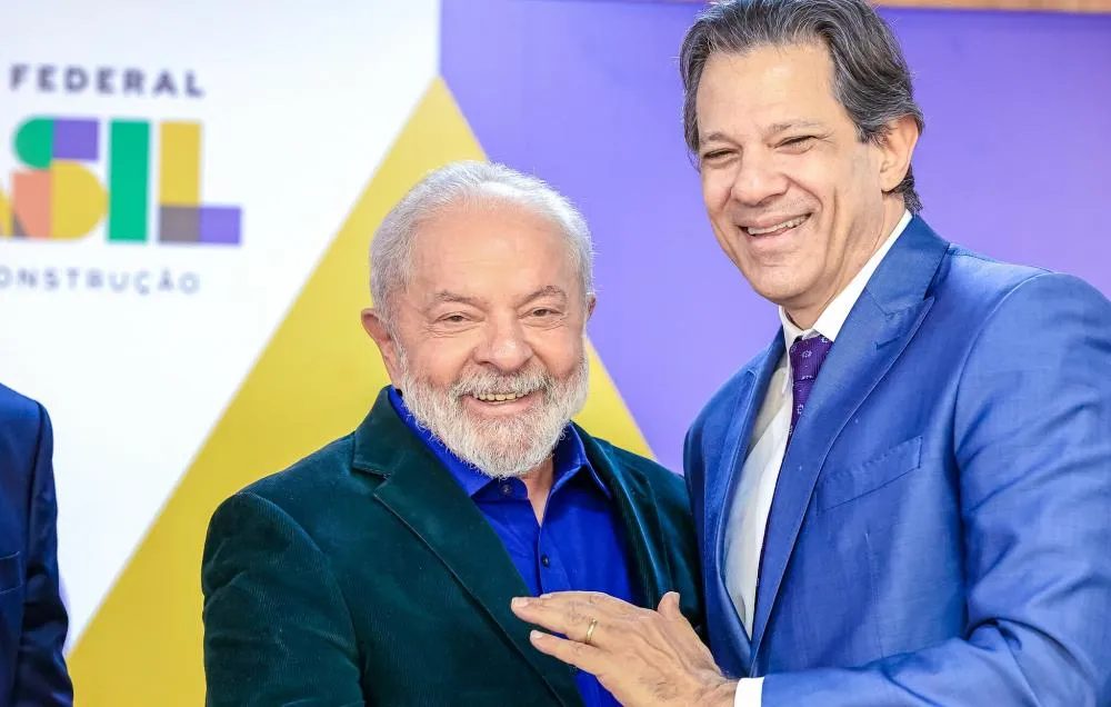 Governo Lula e o fardo tributário: A intensificação da carga fiscal sob a gestão Haddad