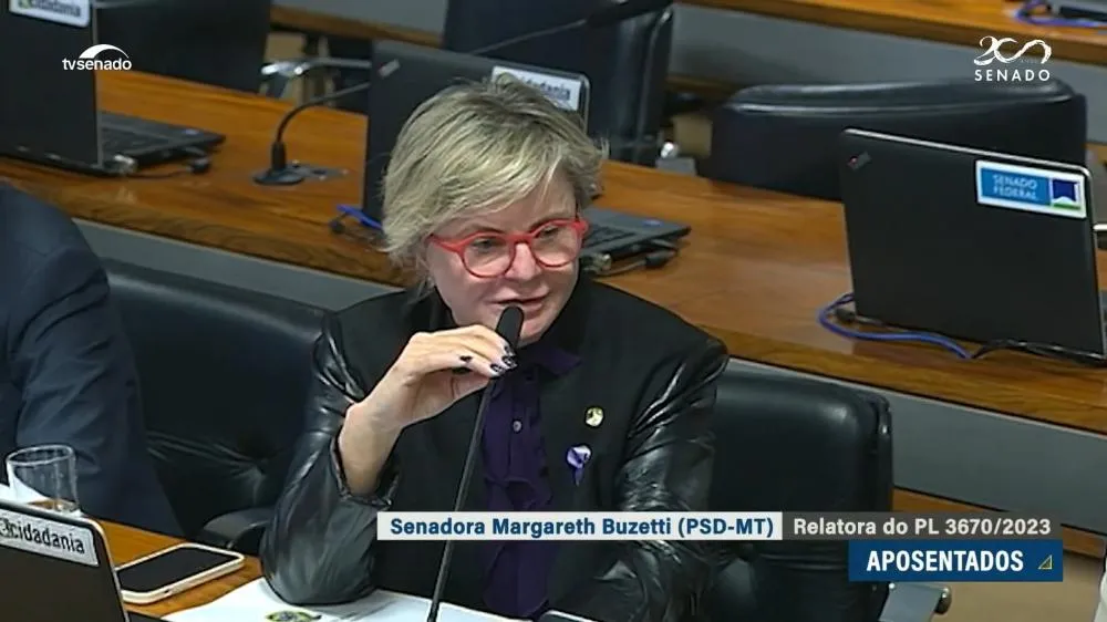 Senado aprova isenção de FGTS e INSS para contratação de aposentados