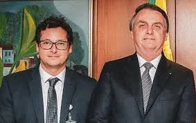  Fabio Wajngarten abandona defesa de Bolsonaro após indiciamento da PF: "Fui obrigado a sair"