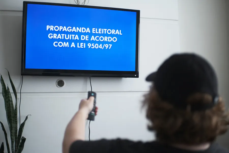 Propaganda eleitoral gratuita começa nesta sexta com novas regras para uso de inteligência artificial