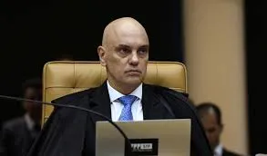 Partido Novo apresenta queixa-crime contra Moraes na PGR por falsidade ideológica e formação de quadrilha