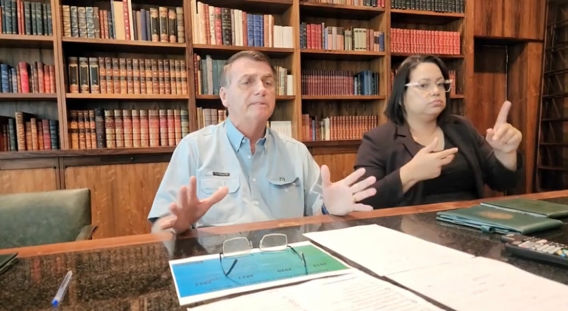 Pronunciamento do presidente Jair Bolsonaro no You Tube