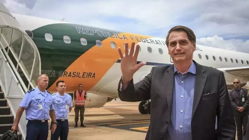 Bolsonaro decolou em avião da FAB rumo aos EUA nesta tarde