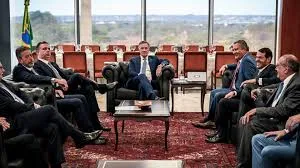 Governo e Congresso em conflito: Emendas parlamentares sob debate acirrado 