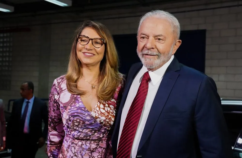 Lula condecora Janja, Xuxa e Luiza Trajano com medalha do Mérito Oswaldo Cruz