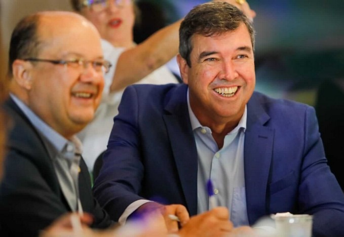 Eduardo Riedel toma posse como governador de MS neste domingo às 15h