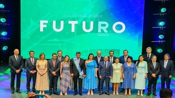 Eduardo Riedel dá posse aos novos secretários estaduais de MS