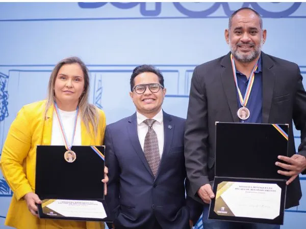 Câmara Municipal de Campo Grande homenageia líderes com Medalha Juvêncio César da Fonseca em proposta do vereador Papy