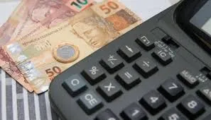 Lula não cumpre promessa de isenção no Imposto de Renda e gera insatisfação entre contribuintes