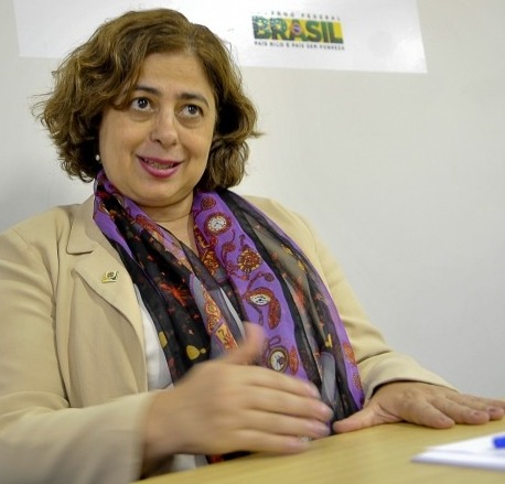 Ministra das Mulheres é contra Defesa da Vida de nascituro