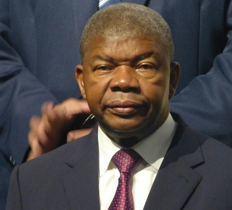 Presidente da Angola fica 