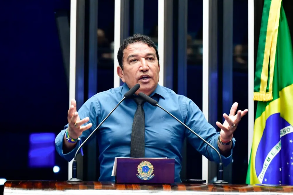 Senador Magno Malta desferiu duras críticas a Pacheco e ao STF: “Medo ou conivência?”