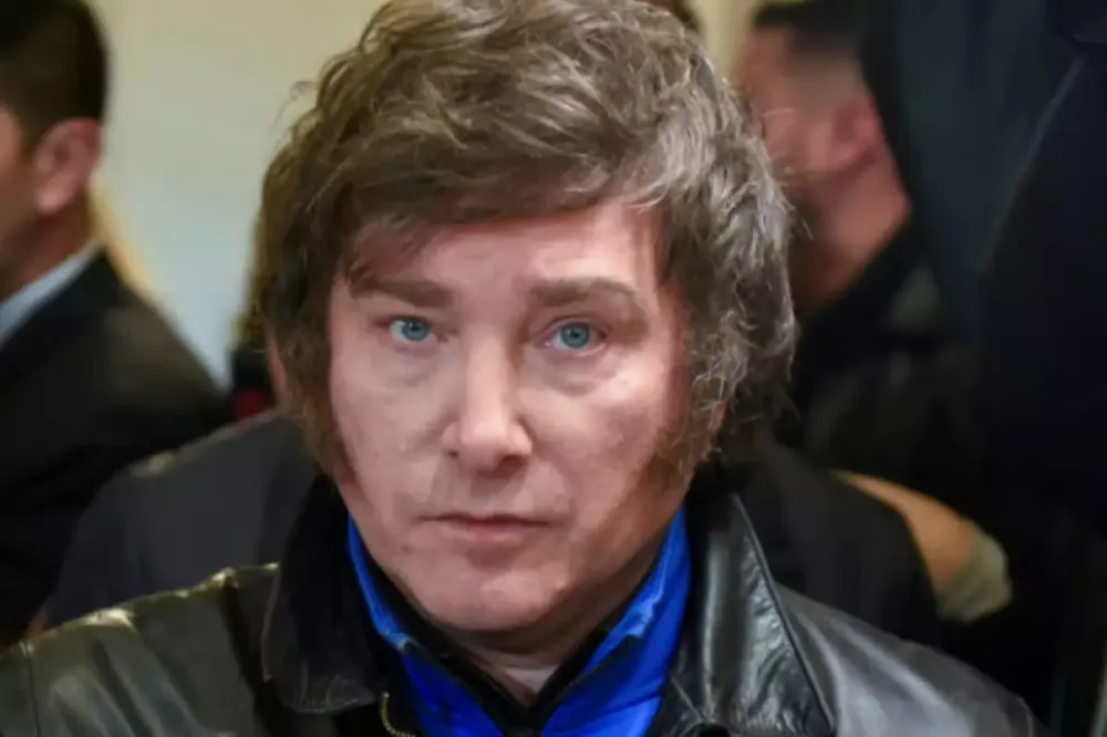 Javier Milei confirma presença na cúpula do G20, mas mantém hostilidade contra Lula