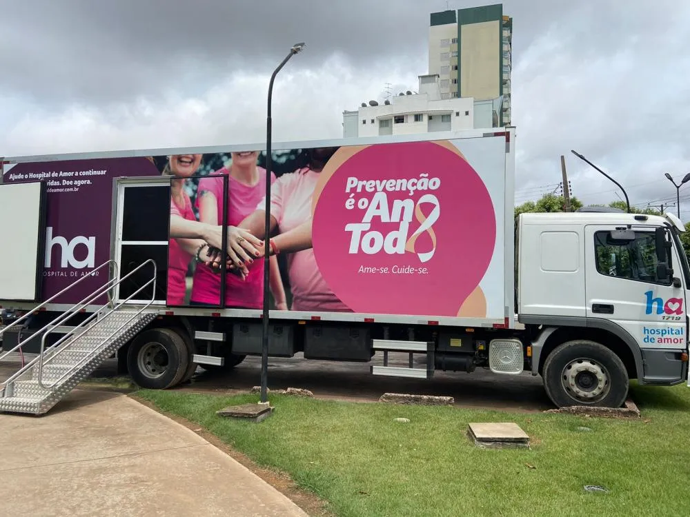 Campanha Outubro Rosa: Carreta do Hospital do Amor oferece exames gratuitos na Rodoviária de Campo Grande