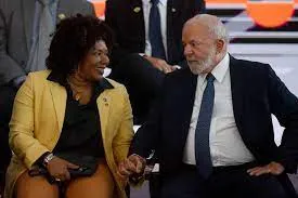 Governo Lula libera R$ 8,3 milhões para ONGs aliadas em polêmica iniciativa cultural