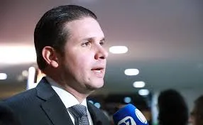 Em Campanha pela Câmara, Hugo Motta acolhe demandas da ala Bolsonarista e amplia acordos