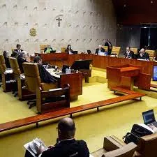 STF inicia julgamento sobre uso de linguagem neutra em escolas e garante debate sobre liberdade de expressão