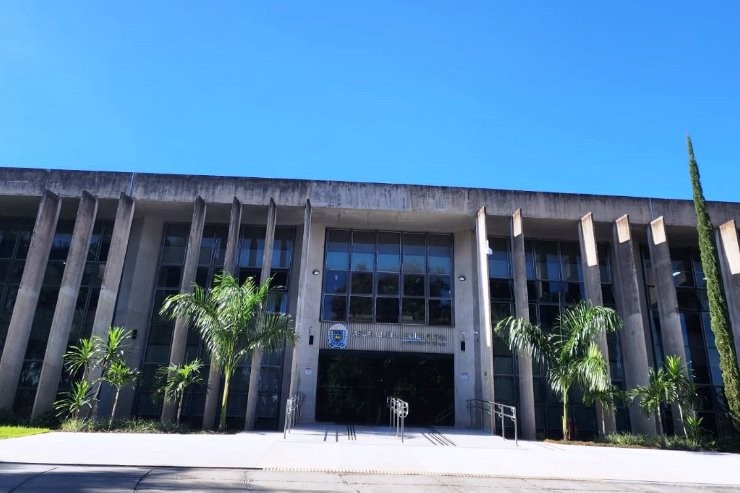 Projeto do Executivo prevê início da licença-maternidade na data da alta hospitalar