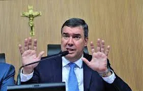 Governo de MS propõe plano de carreira com salários de até R$ 21 mil para servidores de planejamento