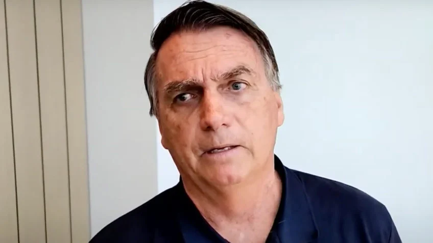 Bolsonaro afirma que a onda conservadora não pode ser contida e critica a esquerda por ignorar a vontade popular