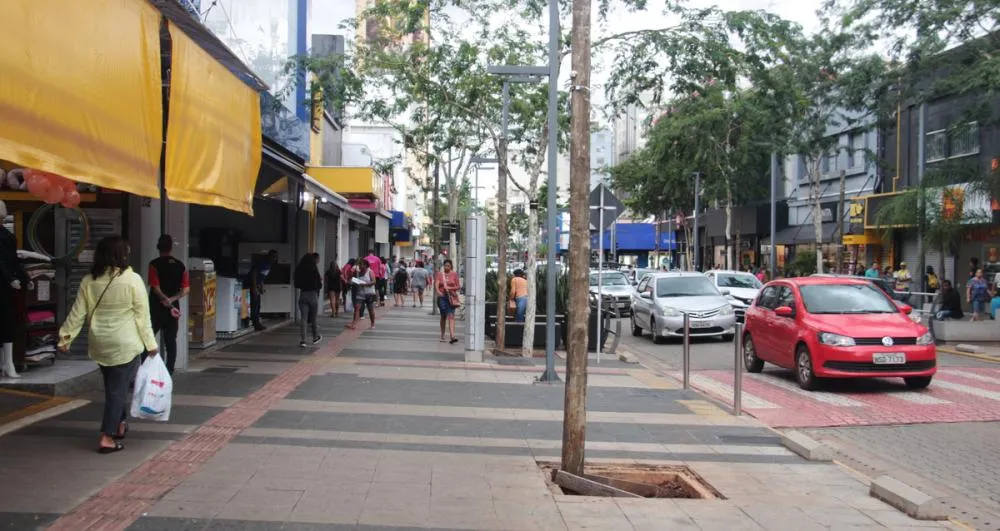 Feriado da Proclamação da República em Campo Grande: O que abre e o que fecha no feriadão