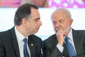 Lula e Pacheco se reúnem para decidir corte de gastos; PT resiste a ajustes fiscais