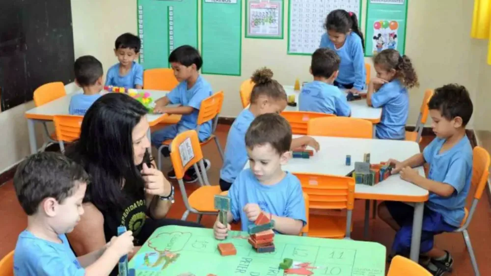 Campo Grande abre processo seletivo para assistente educacional inclusivo com salário de R$ 2.500