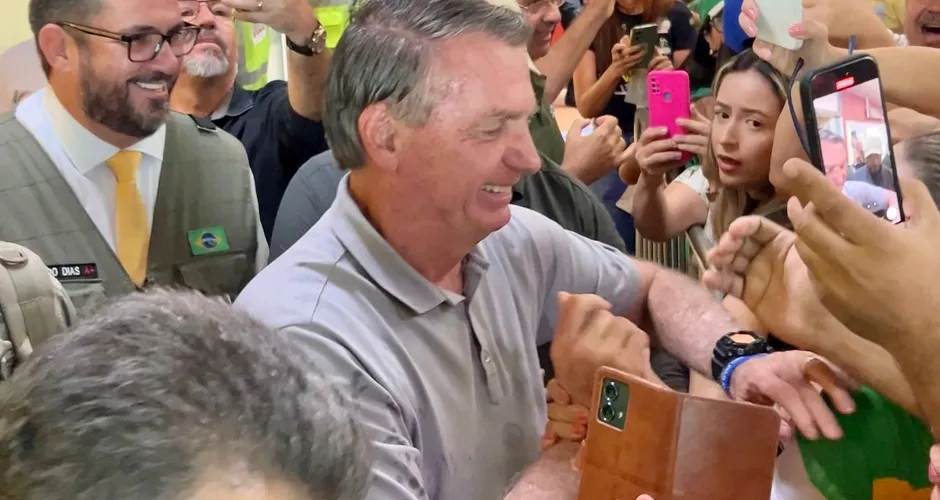 Bolsonaro reafirma aposta no retorno ao poder: “Assim como Trump, nós voltaremos”