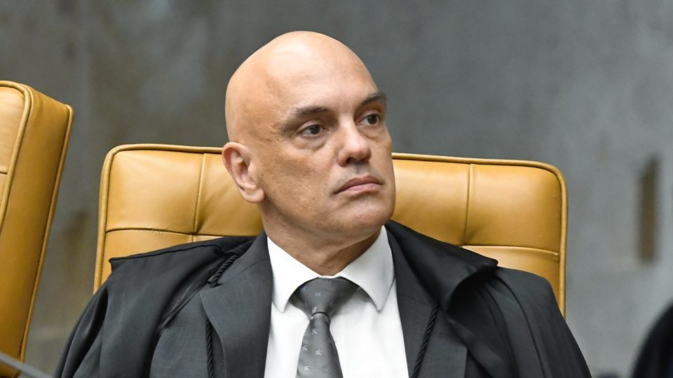 Moraes determina afastamento de governador do DF por 90 dias
