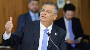 Flávio Dino libera pagamento de emendas parlamentares após sanção de projeto de transparência