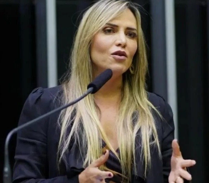 Governadora do DF declara que Ibaneis recebeu informações equivocadas