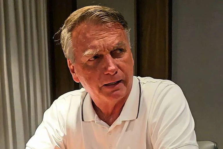 Bolsonaro desafia O Globo e PF: “Se deram mal com a farsa dos R$ 900 mil”