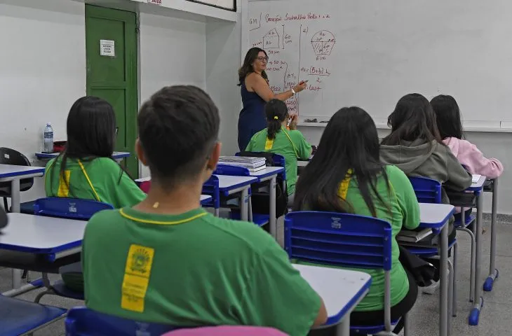 Governo de MS define Calendário Escolar de 2024: Aulas iniciam em fevereiro e há novidades para a relação família-escola