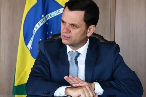 Moraes ordena prisão de ex ministro da Justiça Anderson Torres
