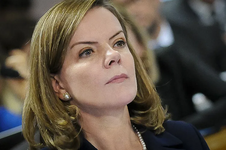 Gleisi ataca o Copom e ignora que é o PT quem governa o Brasil: A crise econômica é responsabilidade de quem?