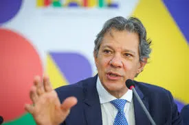Haddad admite possibilidade de ataques especulativos e comenta sobre a alta do dólar