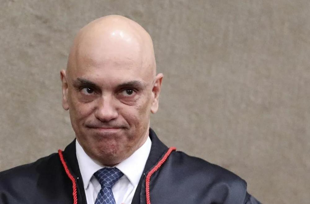 Vazam dados de WhatsApp de Alexandre de Moraes
