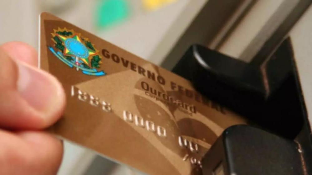 Cartão Corporativo: Dados mostra que Lula gastou mais que Bolsonaro