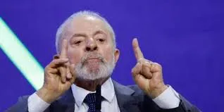 “Paz e amor acabou”: Lula incita bancada do PT contra apoiadores de Bolsonaro