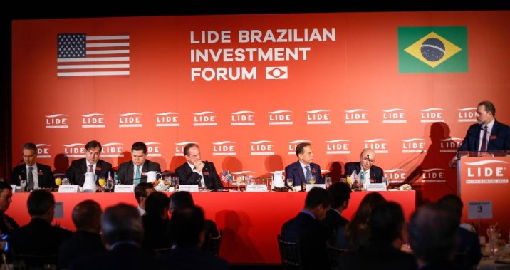 Empresários, políticos e ministros discutem cenário político do Brasil em Lisboa