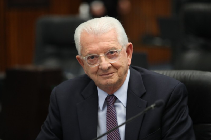 Com oito mandatos, Nelson Justus participa da vida pública paranaense por três décadas