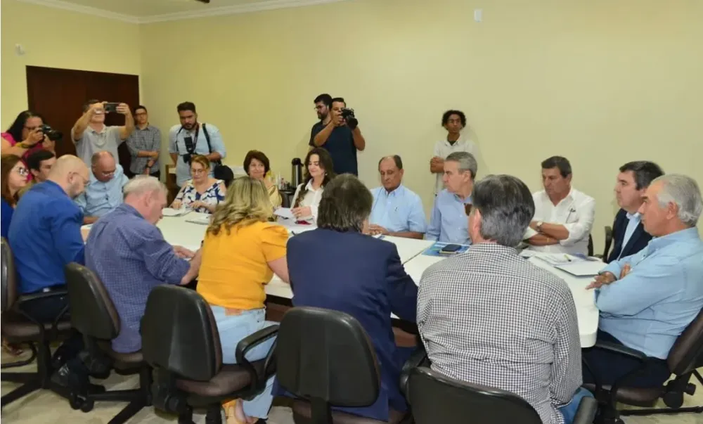 PSDB dividido sobre futuro: aliança ou fusão com PSD geram impasse interno